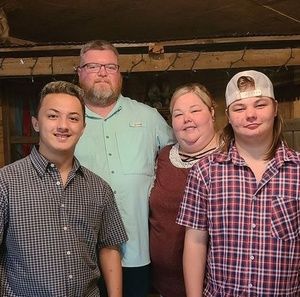 Meet your Posher, Crystal